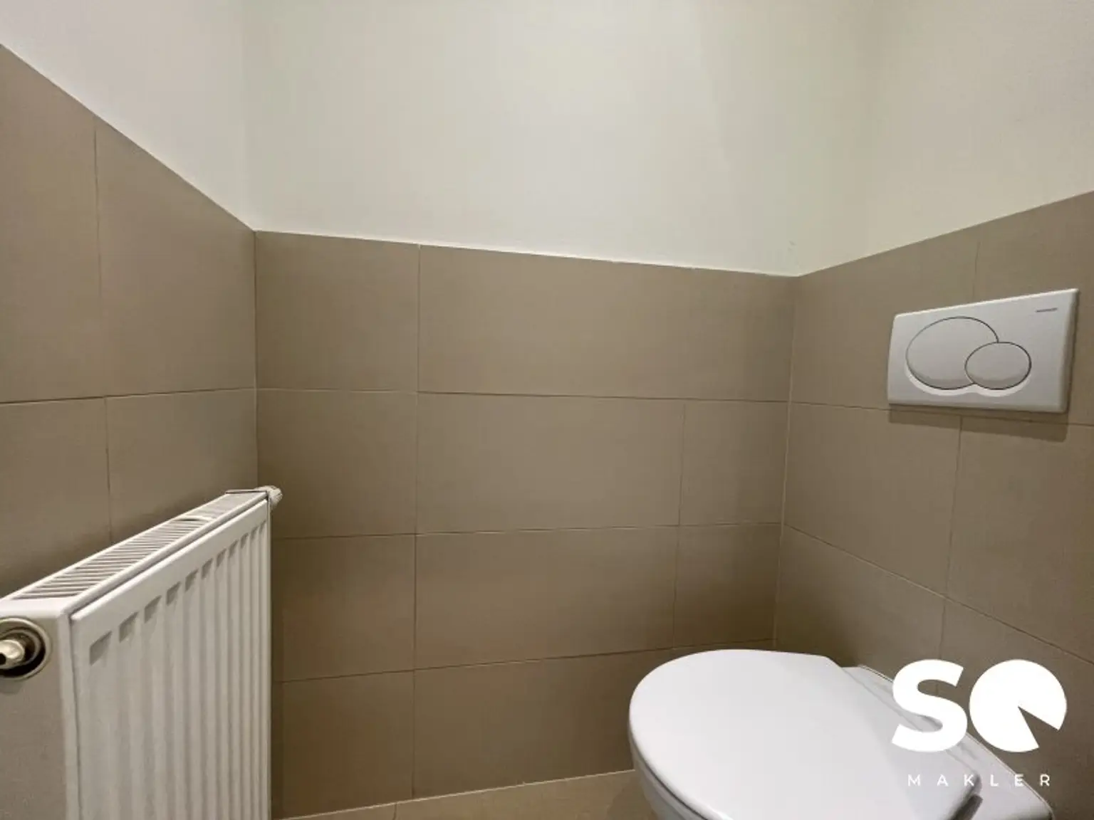#SQ -  PROVISIONSFREI! ATTRAKTIVE ALTBAUWOHNUNG IN TOPLAGE VON SIMMERING - FRISCH SANIERT