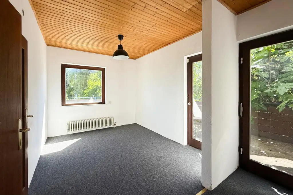 Traumhaftes Gartenparadies in Maurer BESTLAGE
