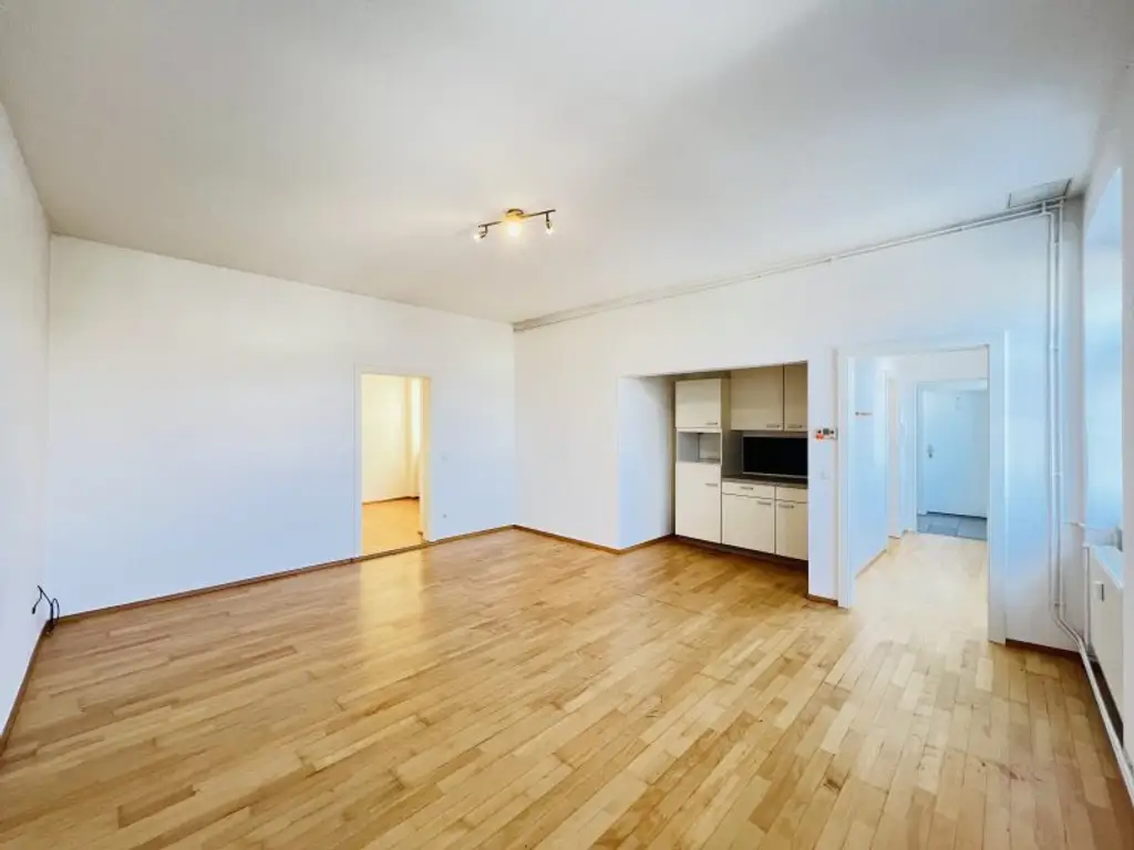 Zentral gelegenes Anlageobjekt in Loosdorf – 8 Wohnungen & 11 Stellplätze