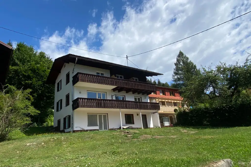 Sanierungsbedürftiges Wohnhaus nähe Saissersee