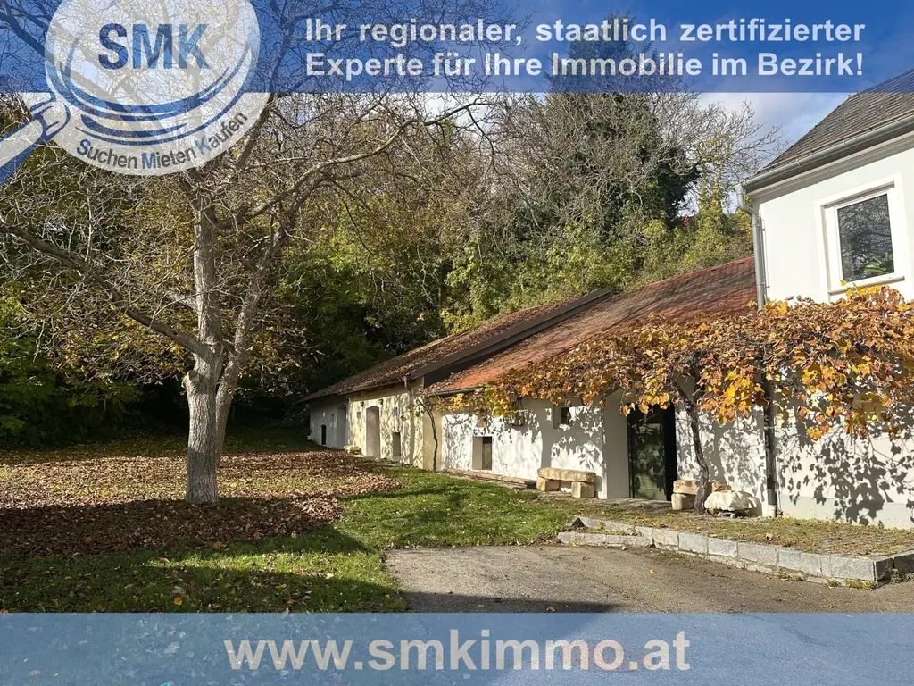 Romantische Kellerjuwele mit sonniger Terrasse und Naturgarten!