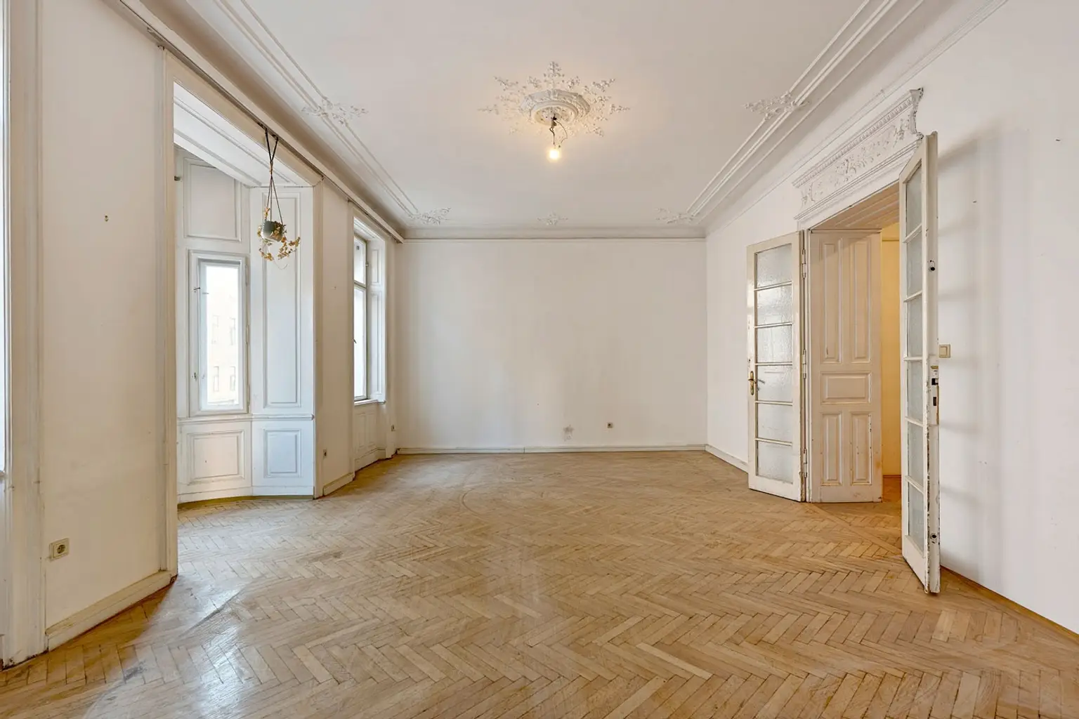 Altbaucharme mit großem Potenzial – 5-Zimmerwohnung im Herzen von Margareten