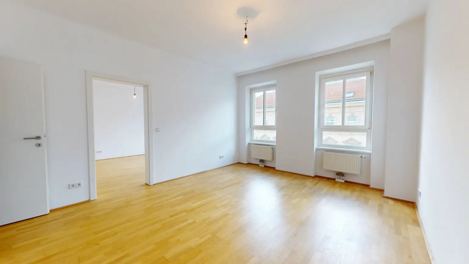 Historischer Charme trifft moderne Wohnqualität – 
3-Zimmer-Wohnung mit Innenhof-Terrasse