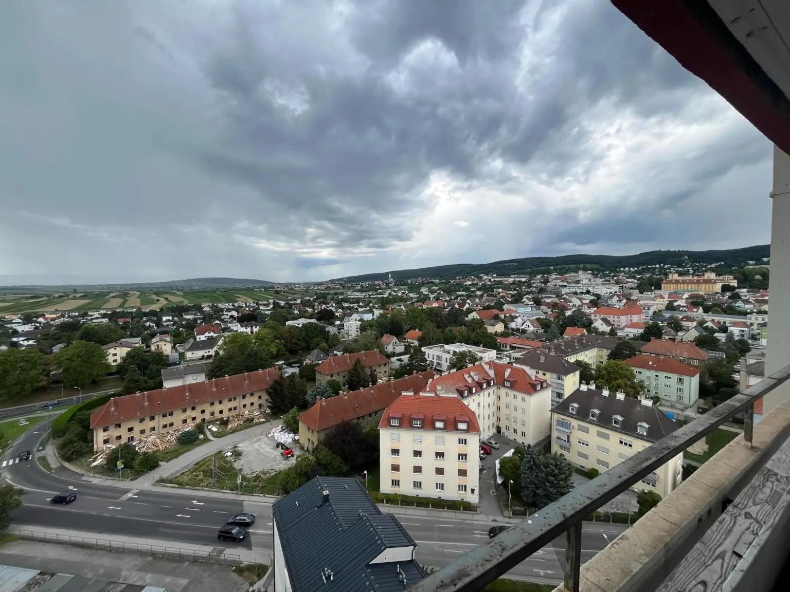 Gemütliche Loggia-Wohnung mit tollem Blick über Eisenstadt und seiner Umgebung!