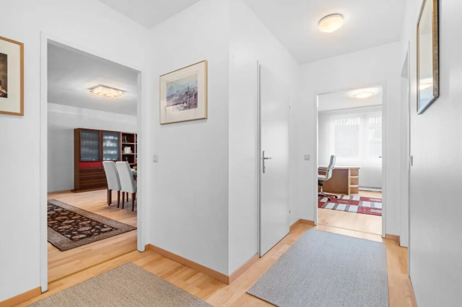 Helle, geräumige 4-Zimmerwohnung  in 1030 Wien - zentral gelegen und sofort verfügbar!