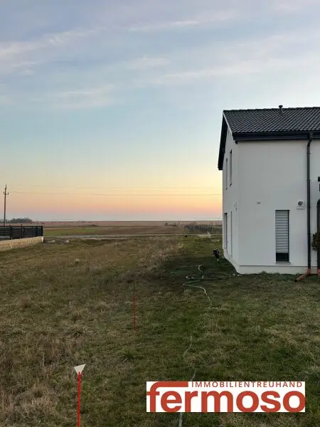 wunderschönes sonniges Baugrundstück mit Seeblick für Ihr Eigenheim am Neusiedlersee