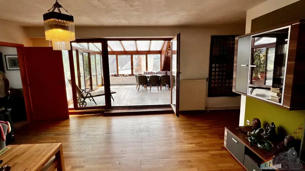 4-Zimmer-Dachgeschoß-Wohnung PLUS Garten im Naturparadies
