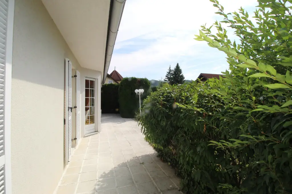 "Gepflegter Bungalow in Ruhelage"