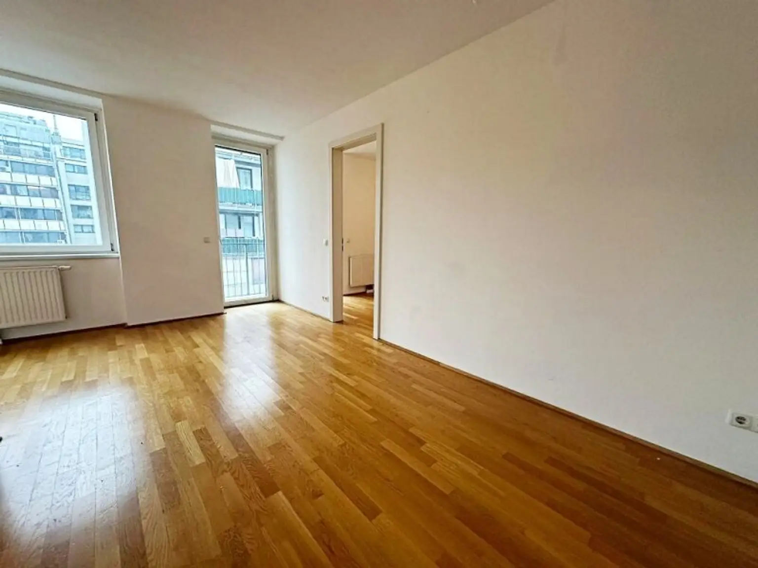 HUMBOLDTGASSE, U1 NÄHE, 76 m2 Neubau inkl. 4 m2 Loggia, Wohnküche, 2 Zimmer, gefördert, 2. Liftstock