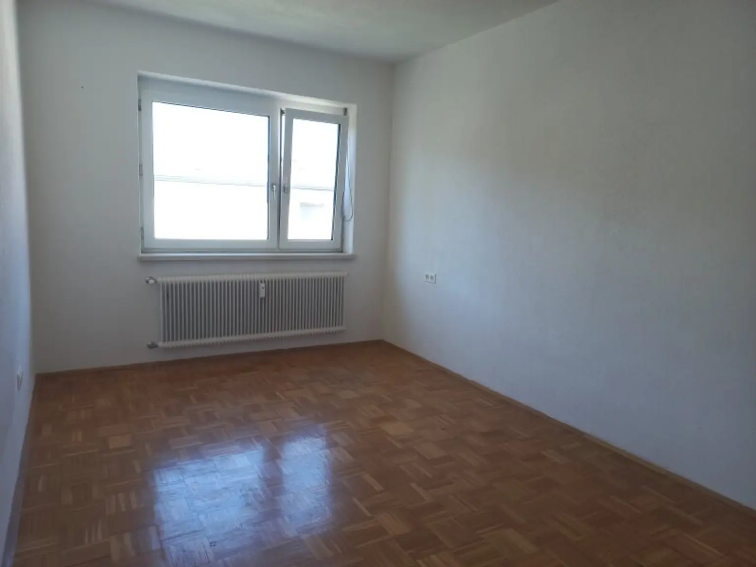 3-Zimmer-Wohnung im Dachgeschoss mit 2 Balkonen in Innsbruck-Wilten zu kaufen