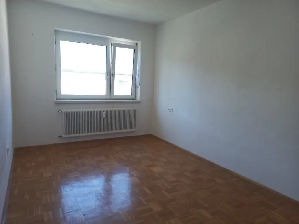 3-Zimmer-Wohnung im Dachgeschoss mit 2 Balkonen in Innsbruck-Wilten zu kaufen