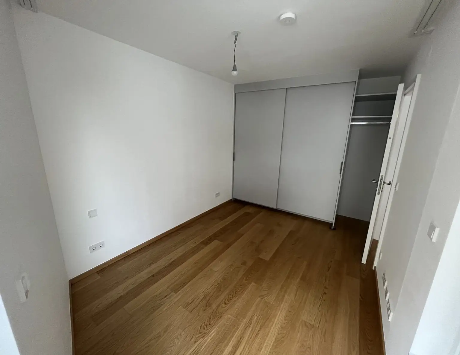Erstbezug: Moderne 2 Zimmer Wohnung mit Balkon zu mieten in 1120 Wien