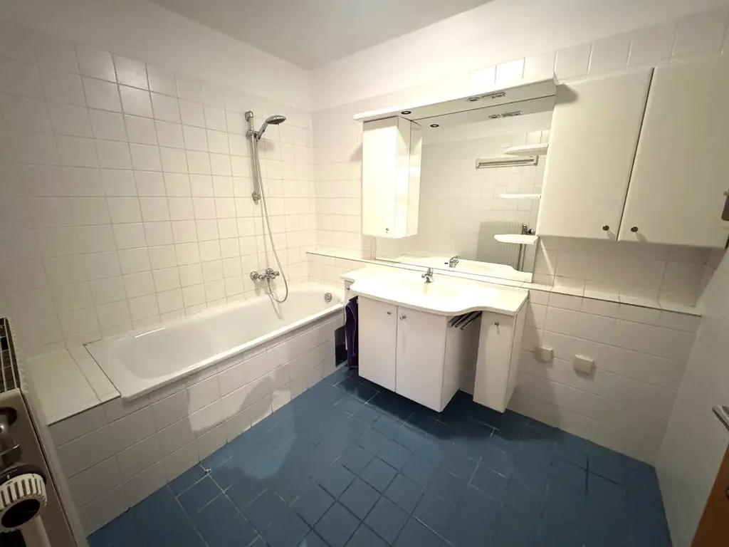 Tolle, offene 4 1/2 Zimmer Familien-Maisonette - 2 Garagenplätze bei der Fußgängerzone Mödling!