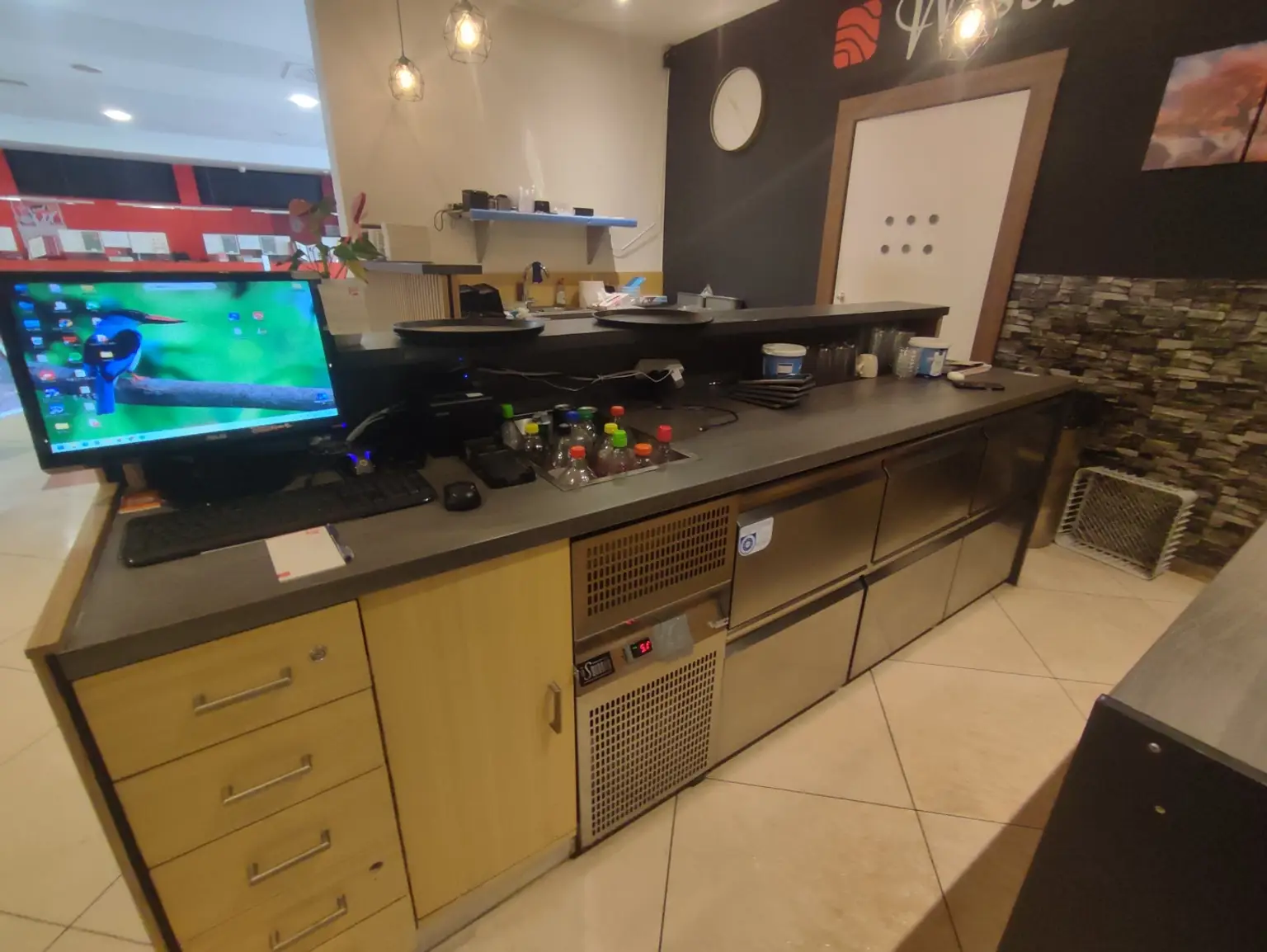 Bar