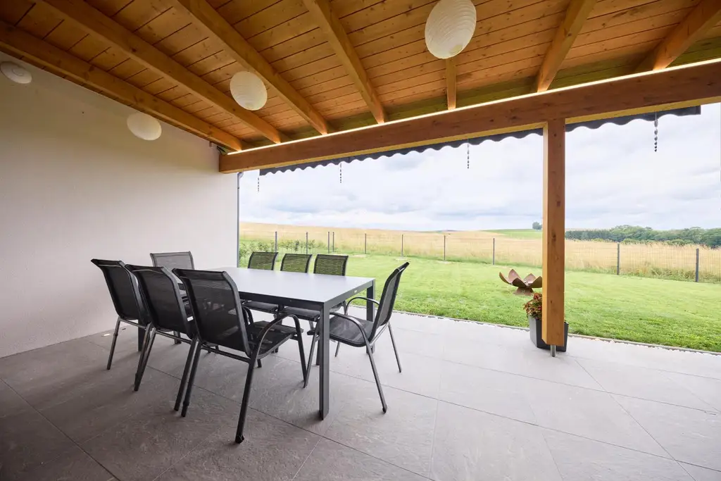 Ihr Wohntraum wartet: Energieeffizientes Zuhause in ruhiger Siedlungslage