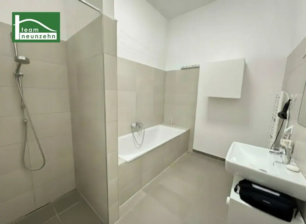 Traumhafte Wohnung in Ruhelage mit 2 Terrassen, Klimaanlage und hochwertiger Ausstattung! Nahe Straßenbahn, S-Bahn und vielen Geschäften!