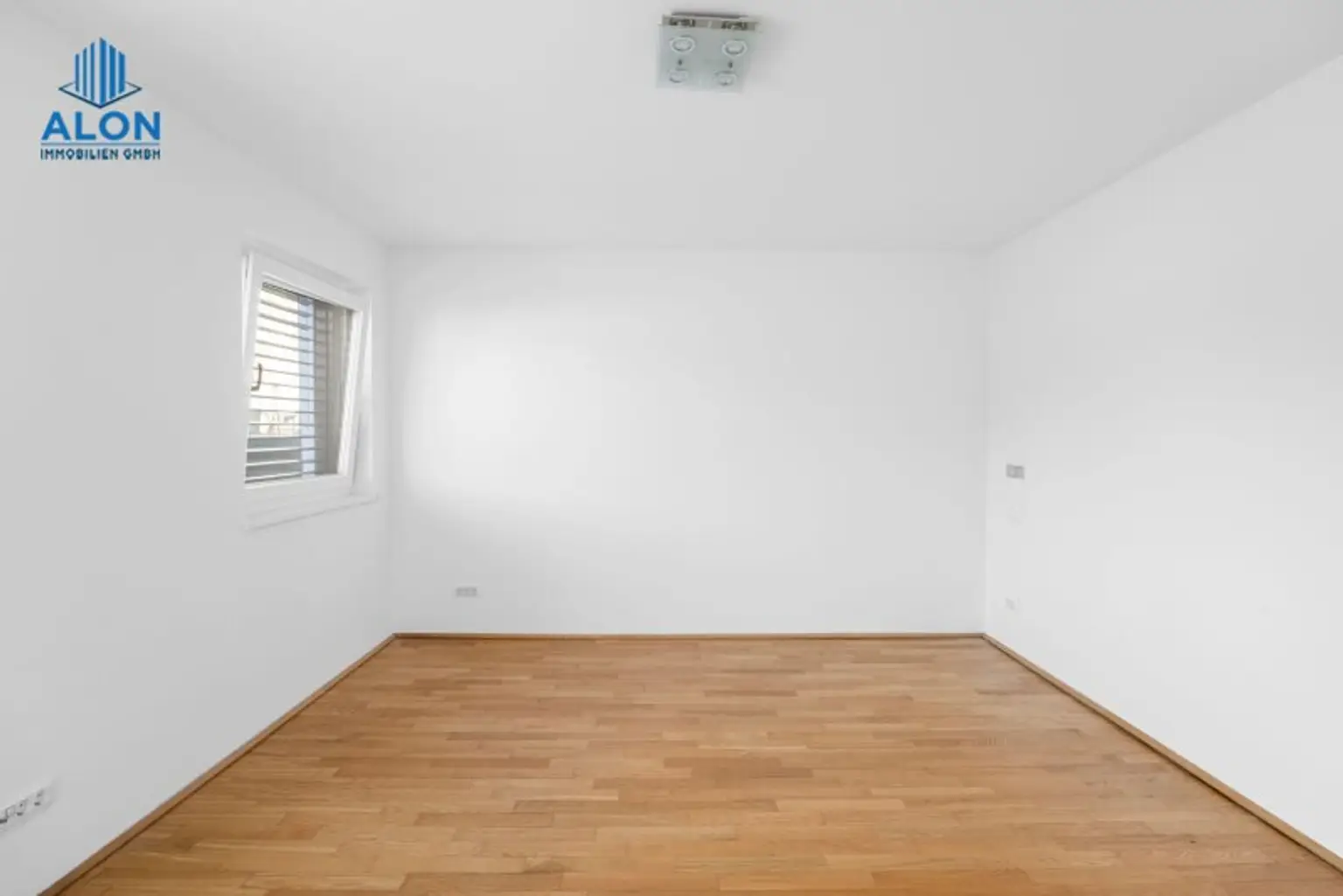 EXKLUSIVES WOHNHAUS | WOHNTRAUM | GROSSER GARTEN MIT WHIRLPOOL & SAUNA