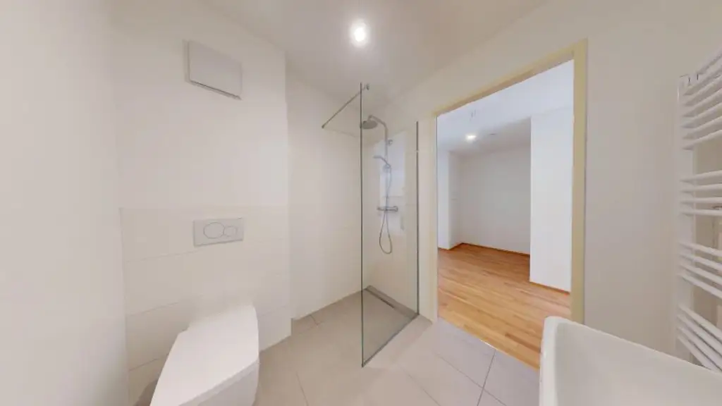 Achtung: Absoluter Top-Preis! Moderne 3-Zimmer-Wohnung mit Bürowidmung in der Nähe der U1 Kagraner Platz!