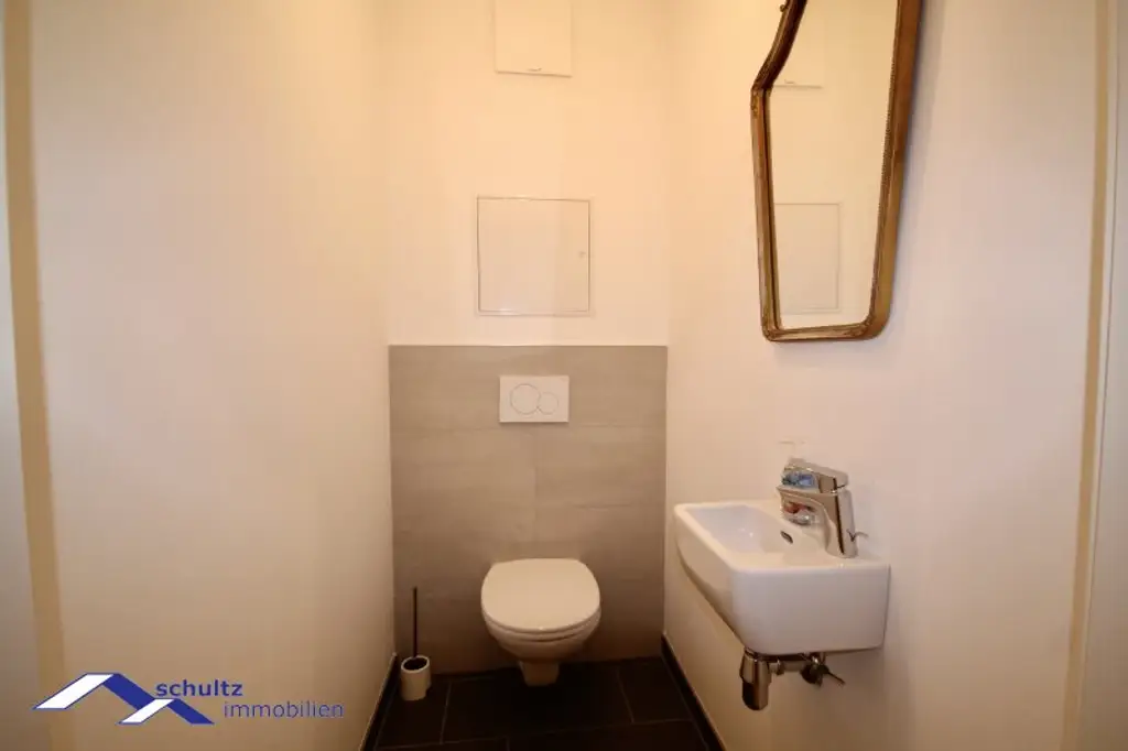 SCHULTZ IMMOBILIEN  - Traumhafte 2-Zimmer Wohnung mit Balkon!