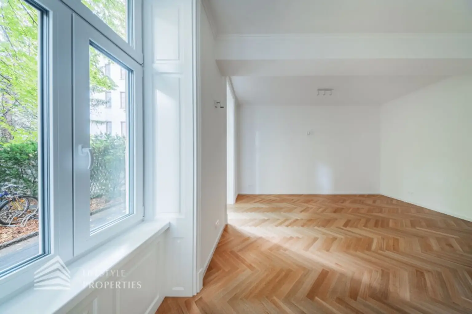 Exklusiver 2-Zimmer Erstbezug mit Terrasse, Nähe Kutschkermarkt