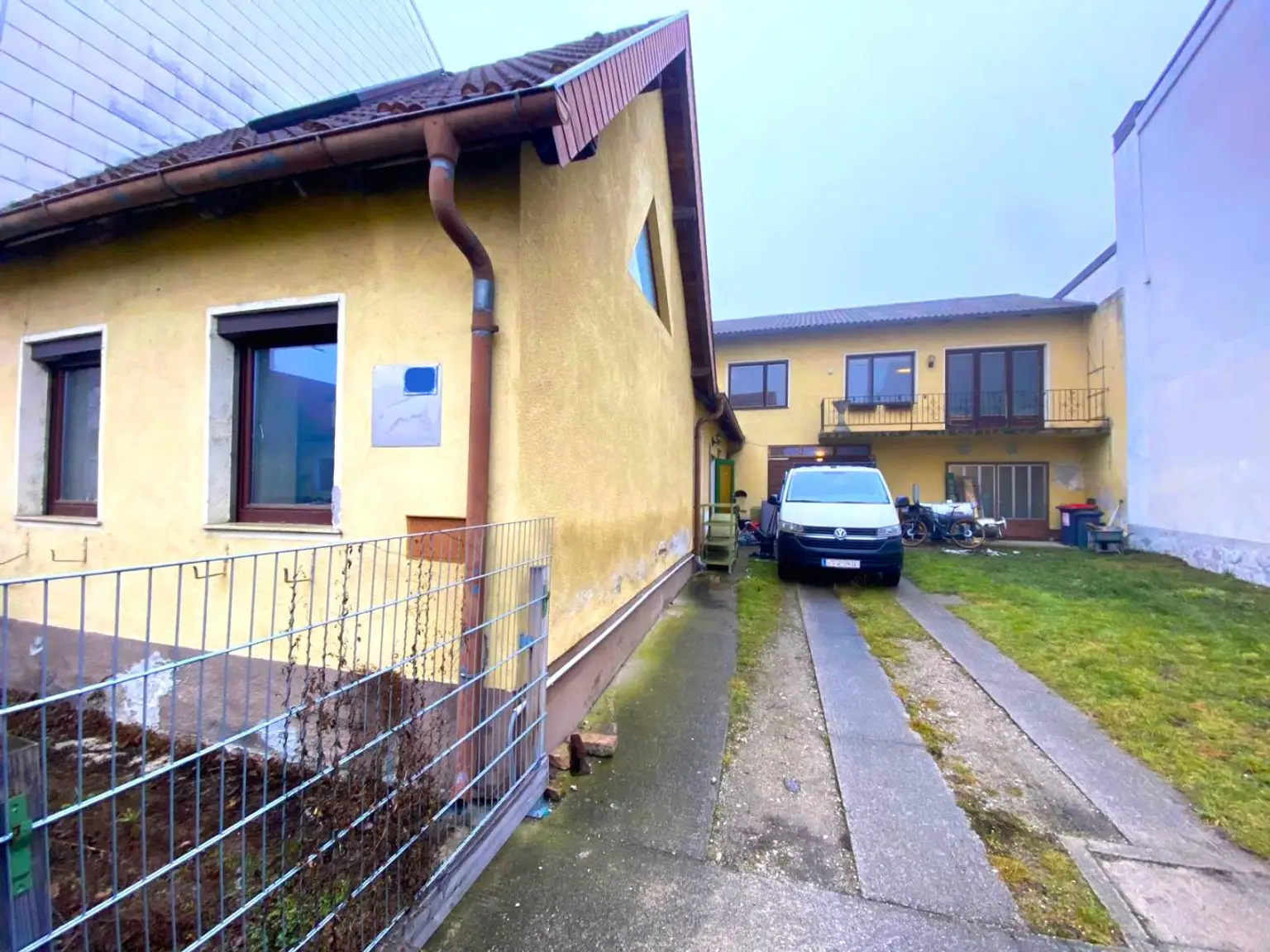 Wohnhaus Strassenansicht