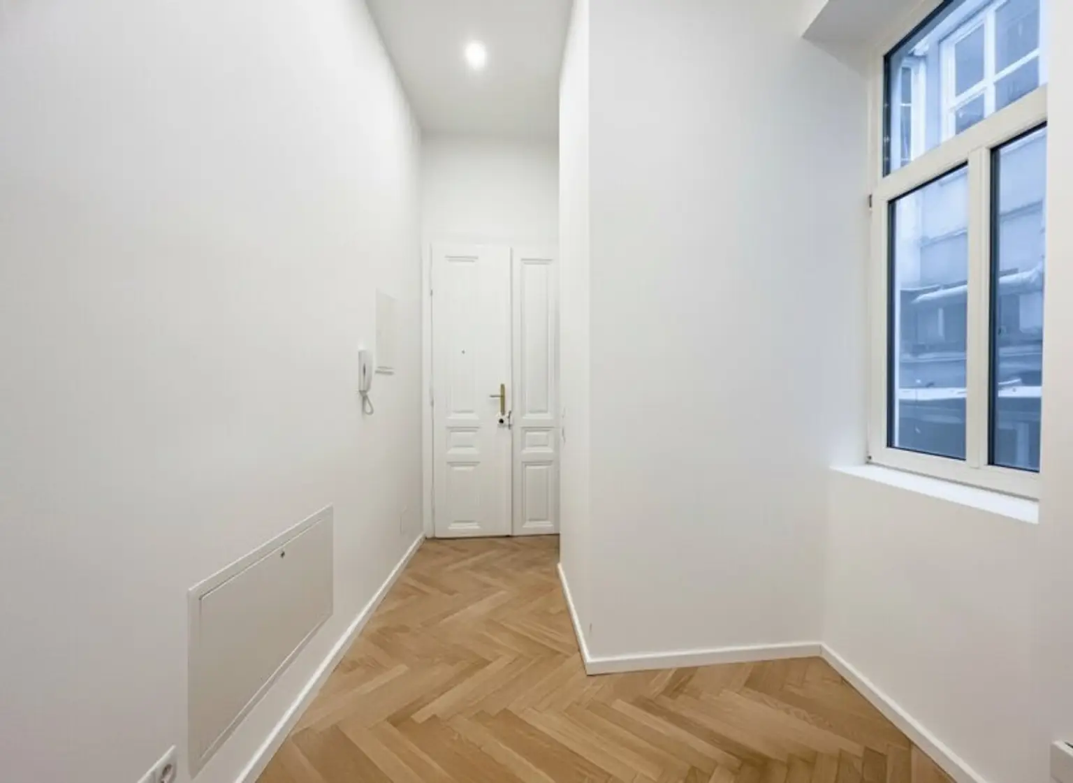 Hofseitige wunderschön sanierte 2-Zimmer-Altbauwohnung – Ruhe & perfekte Aufteilung