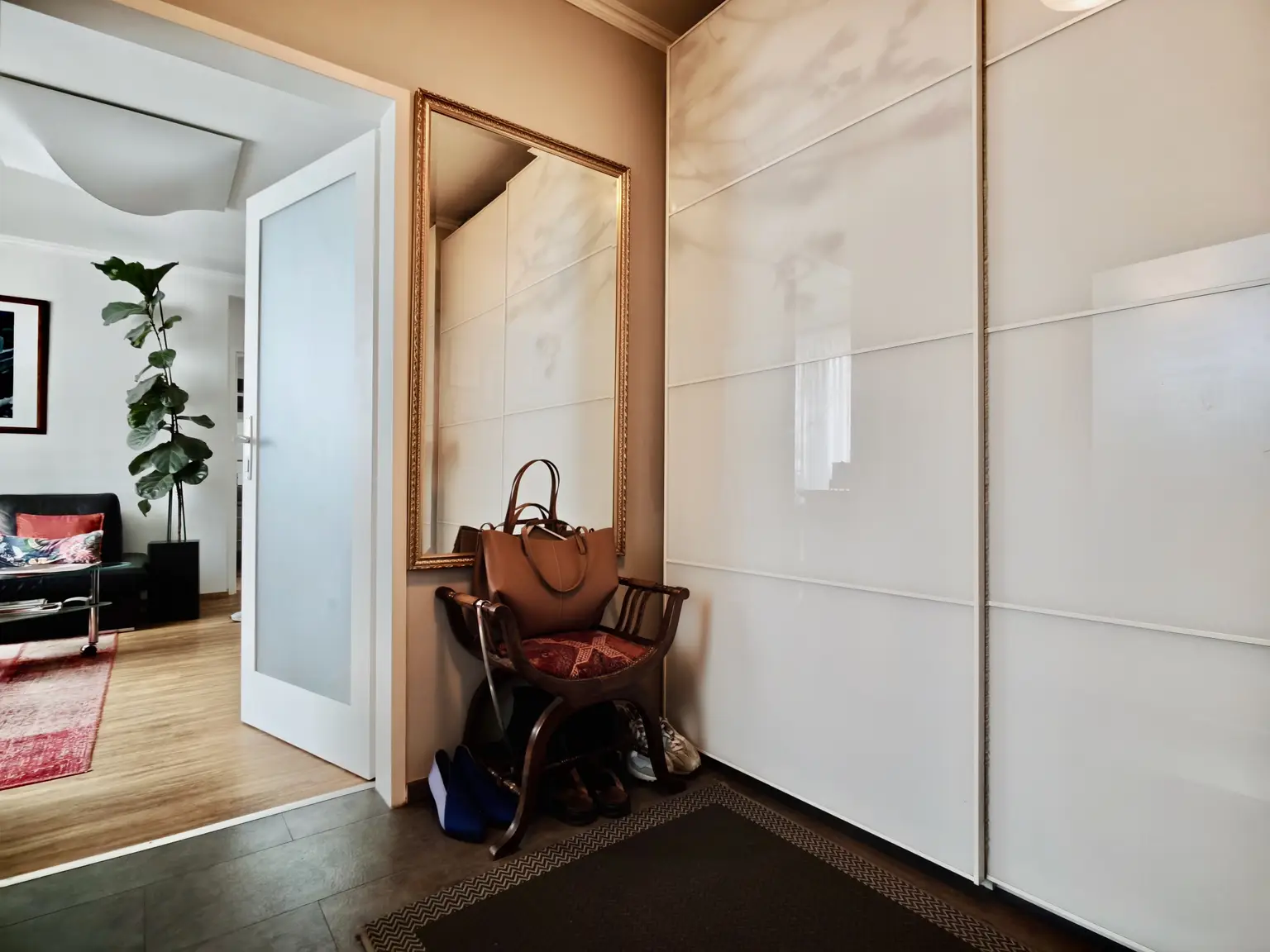 Charmante 2-Zimmer-Dachgeschosswohnung mit Ruheterrasse im 17. Bezirk