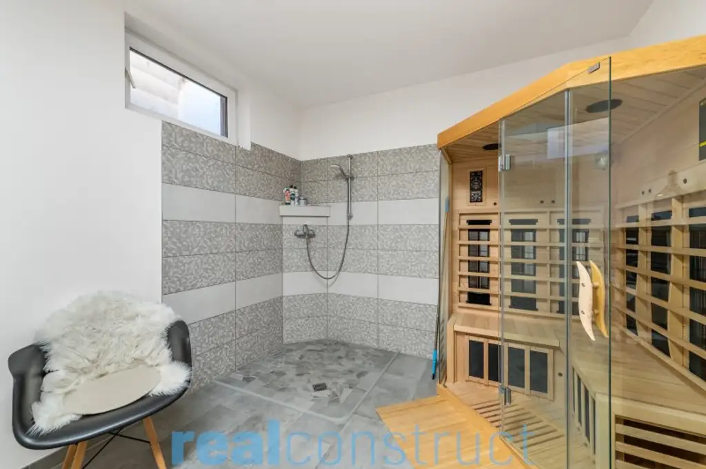 Ökologisch nachhaltiges Einfamilienhaus mit ERDWÄRME-Heizung in bester Lage von Bad Erlach