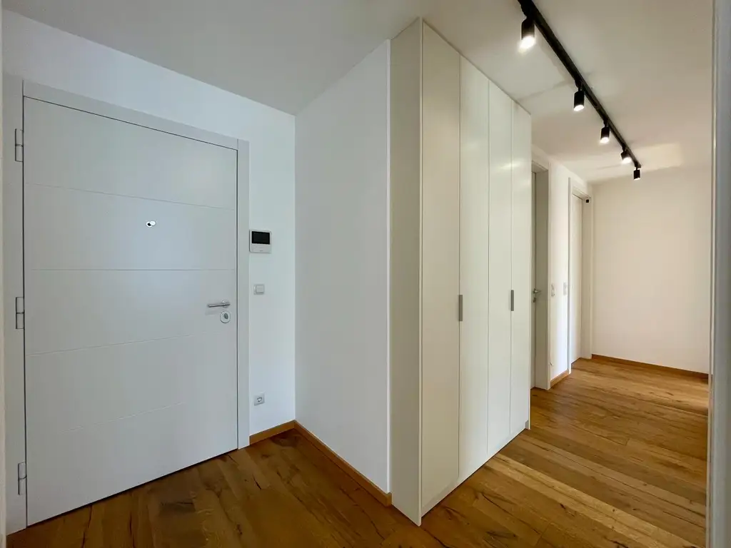" Wohlfühlwohnung mit Balkon und Stil!"