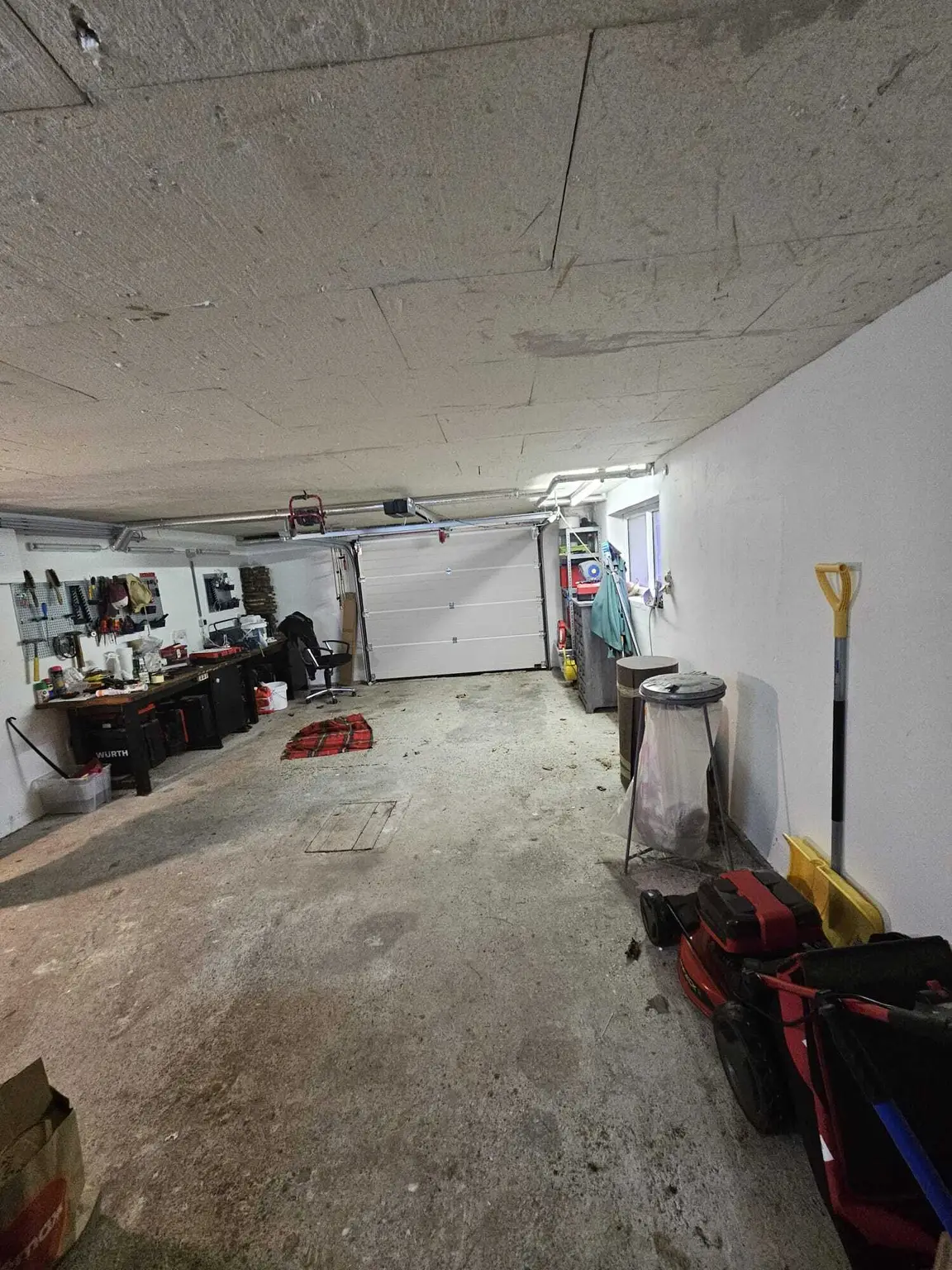 Modernisiertes Einfamilienhaus mit 1.057m² Grundstück, Luftwärmepumpe & PV-Anlage in ruhiger Ortsrandlage von Wopfing