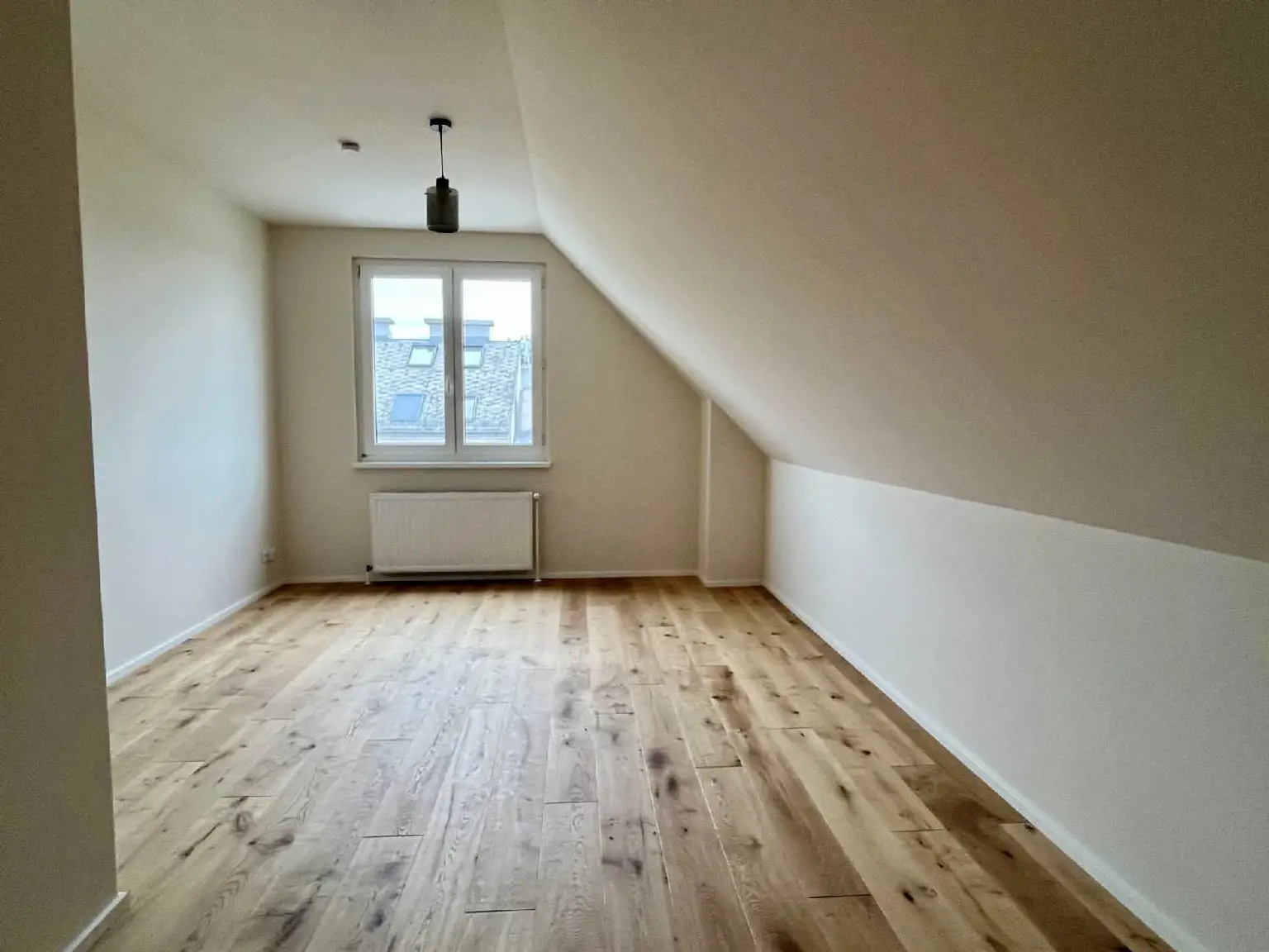Wunderschöne DG Maisonette am Rande des beliebten Freihausviertels