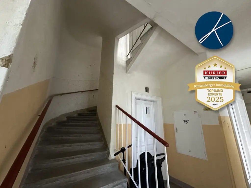 U1-Nähe: Mehrheitsanteil inkl. Rohdachboden mit Parkblick