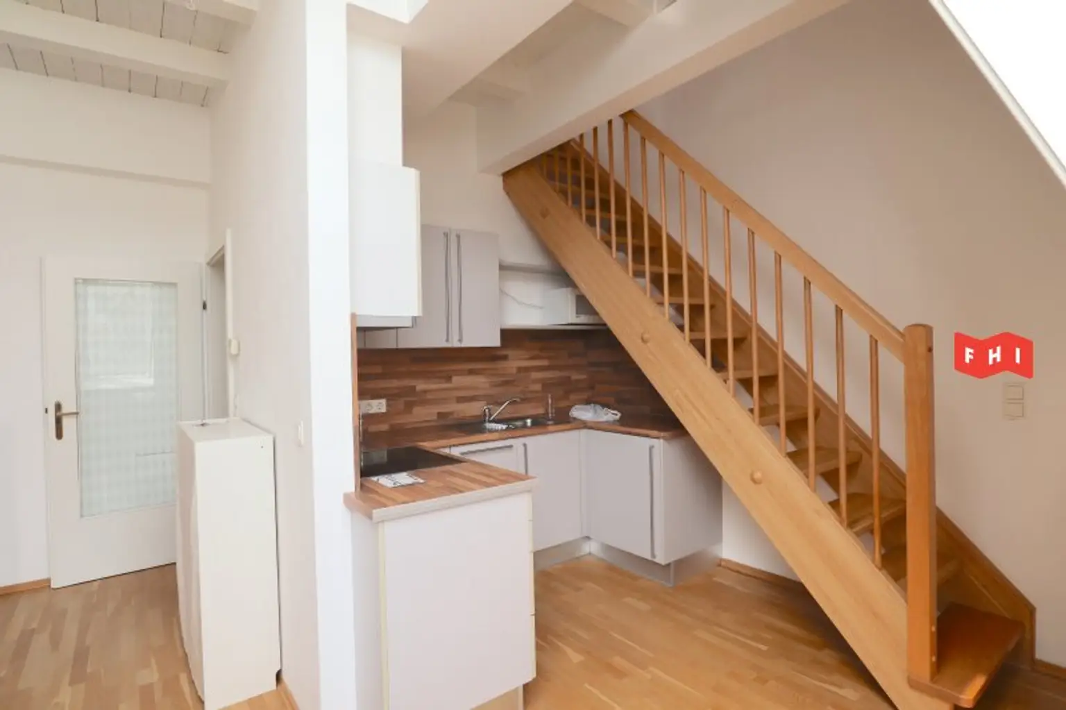 Charmante 60m² Galeriewohnung mit 24m² Terrasse Nähe Naschmarkt