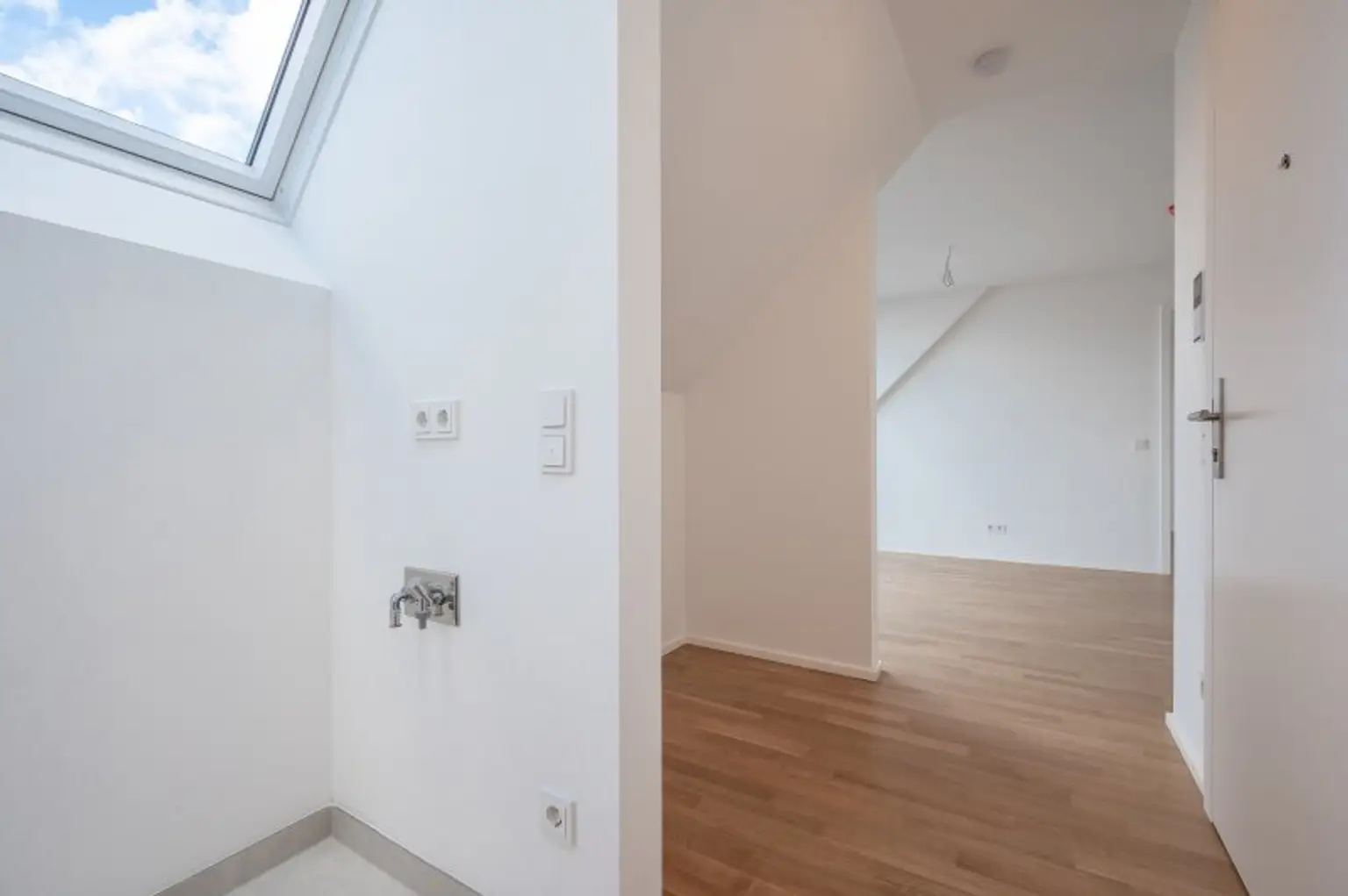 ++MOLLARD 50++ stilvolle 3-Zimmer-Wohnung mitten im Herzen der Stadt (1/29)