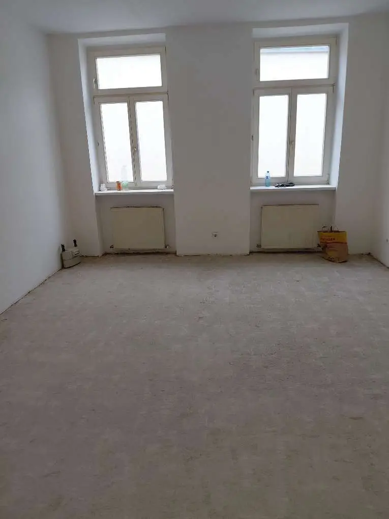 Renovierungsbedürftiges Altbauarpartment 31m² in Toplage 1090 Wien !