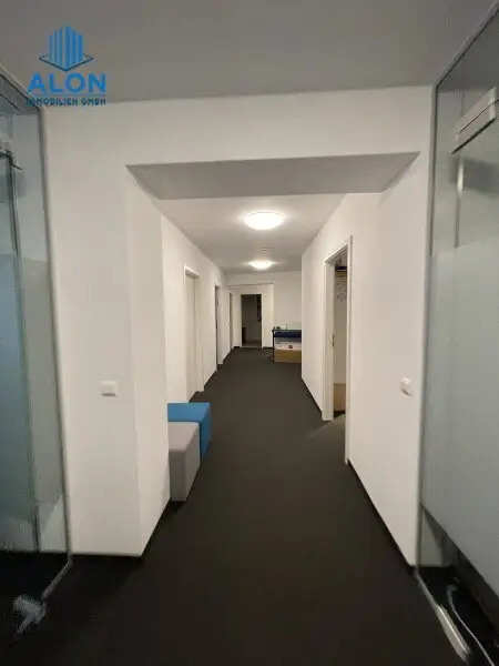 Büro- Fläche im Gemeinschaftsbüro
