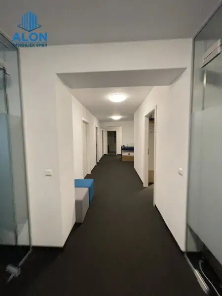 Büro- Fläche im Gemeinschaftsbüro
