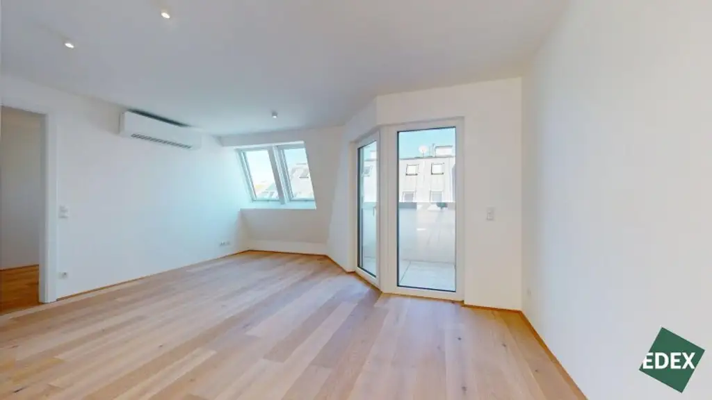 ERSTBEZUG | Traumhafte 2-Zimmer DG-Wohnung mit Loggia & Terrasse in den ruhigen Innenhof