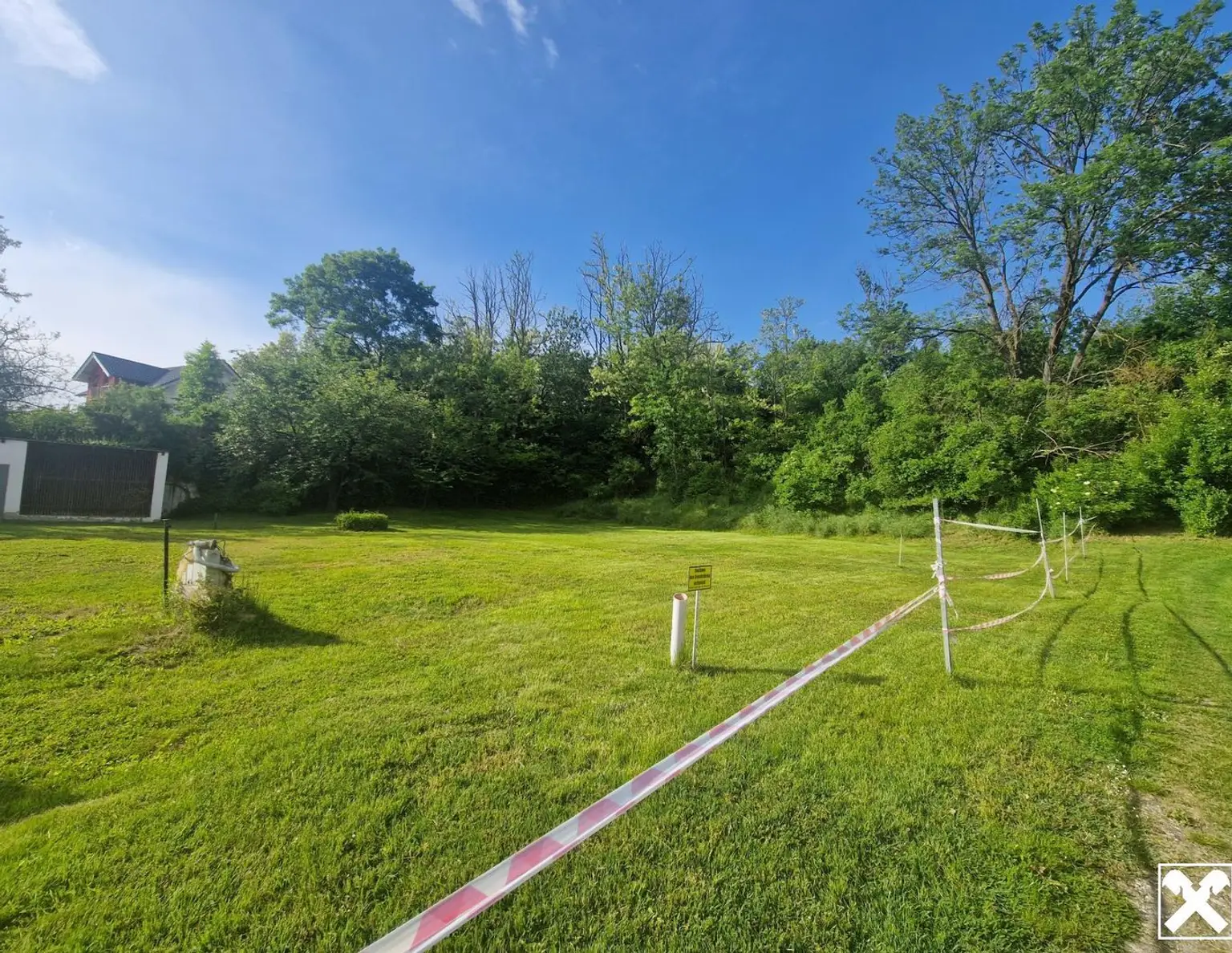 NEUER PREIS: BAUEN UND WOHNEN MIT AUS- UND FERNBLICK DIREKT AN FELDER ANGRENZEND IN AUSGEZEICHNETER WOHNLAGE IM NAHBEREICH VON WIEN UND KORNEUBURG