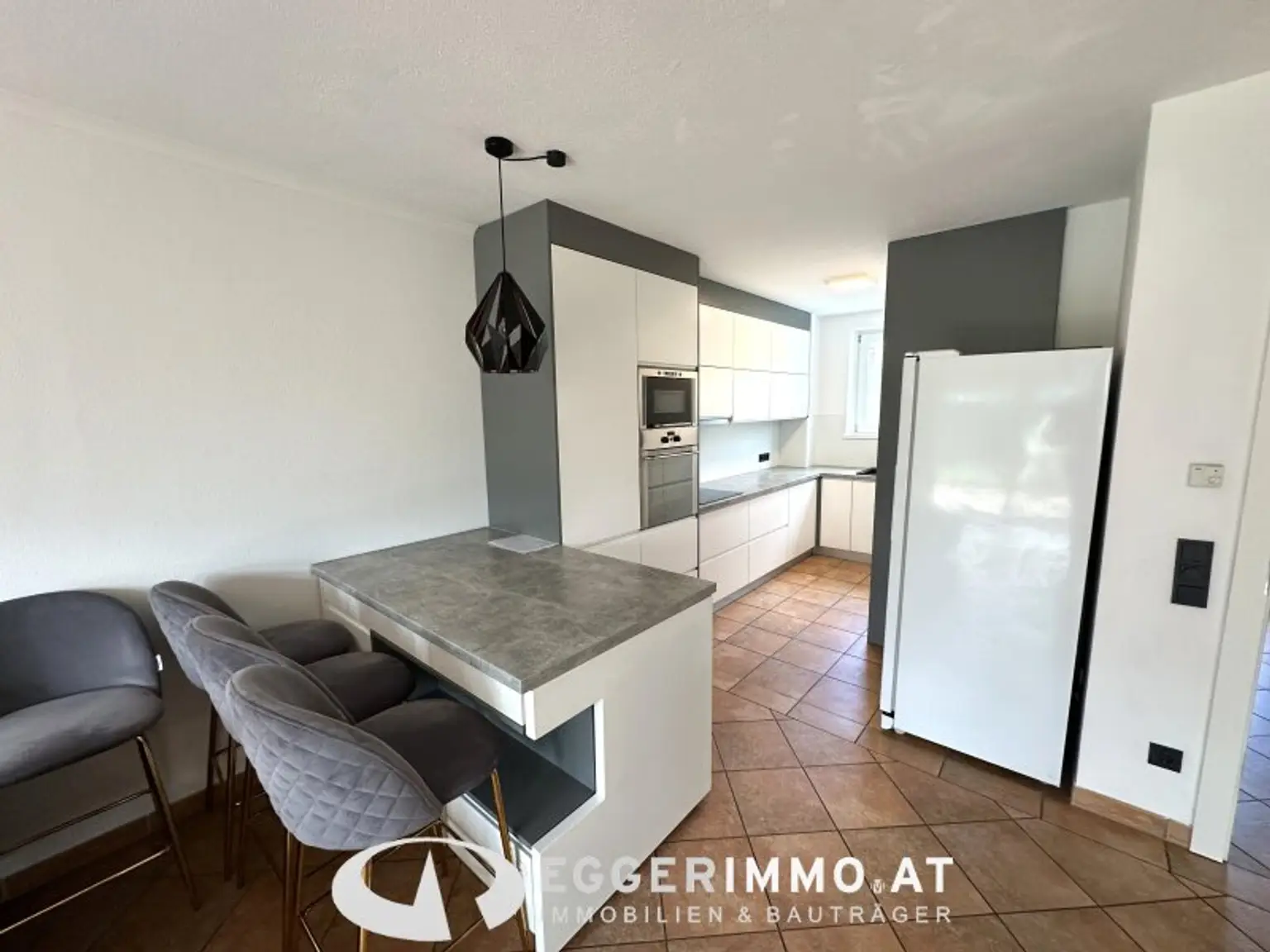 5751 Maishofen/Mitterhofen; attractive, well-maintained half of a house, 4 bedrooms,
