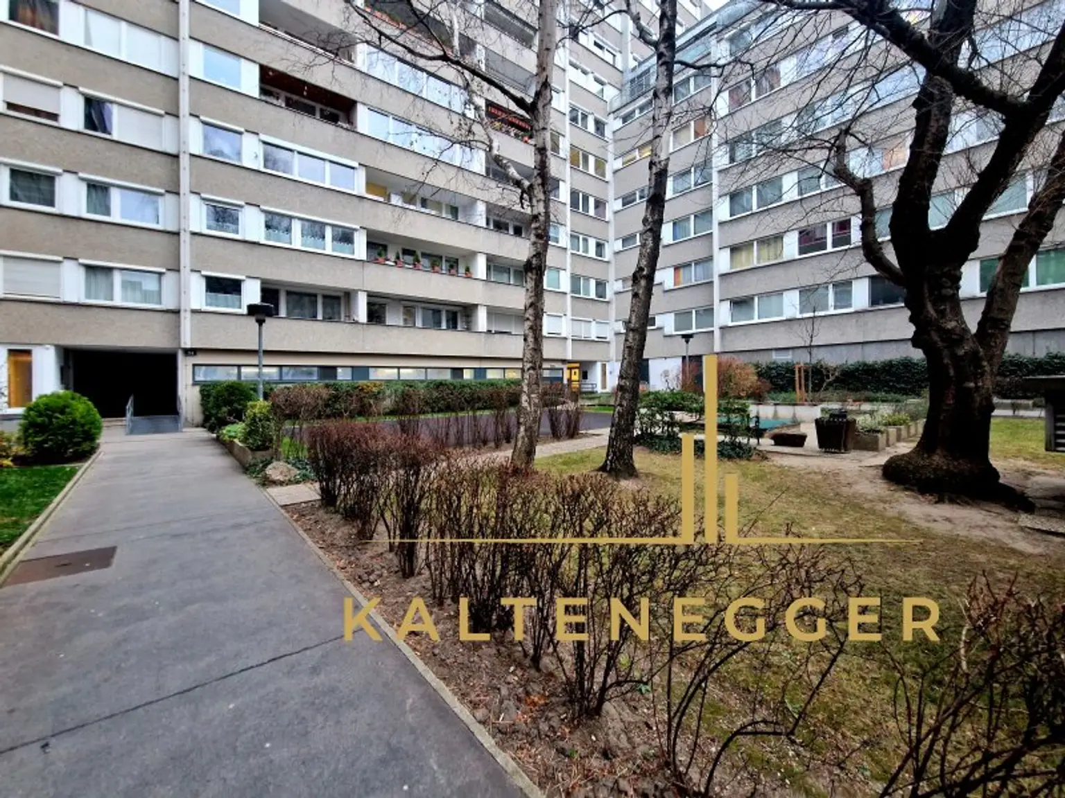 Ideal aufgeteilte 3-Zimmer-Wohnung mit Tiefgaragenparkplatz