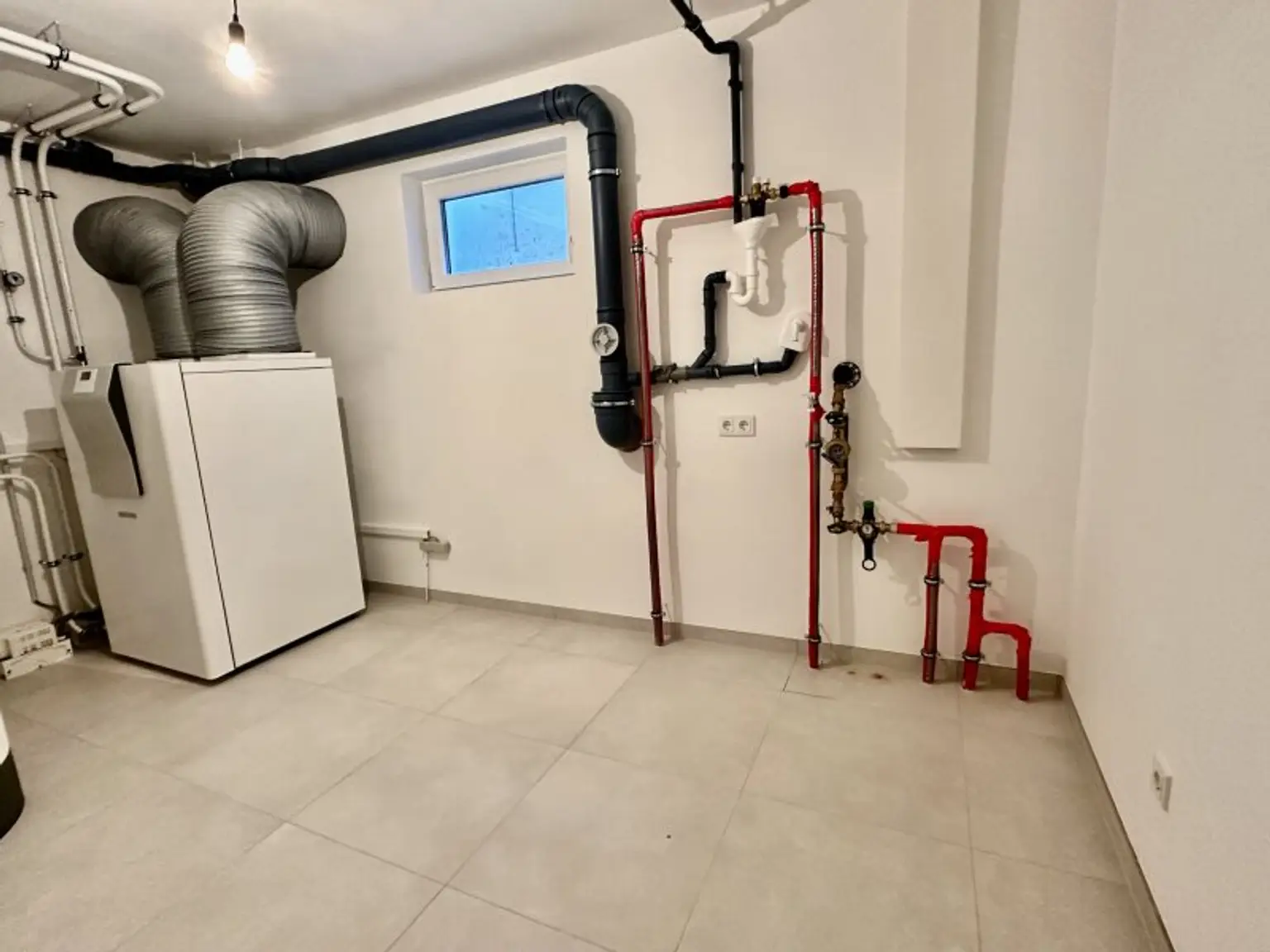 5 Zimmer auf 3 Ebenen! 2 Badezimmer! U1 und U2 gut erreichbar! Alte Donau! Provisionsfrei für den Käufer!