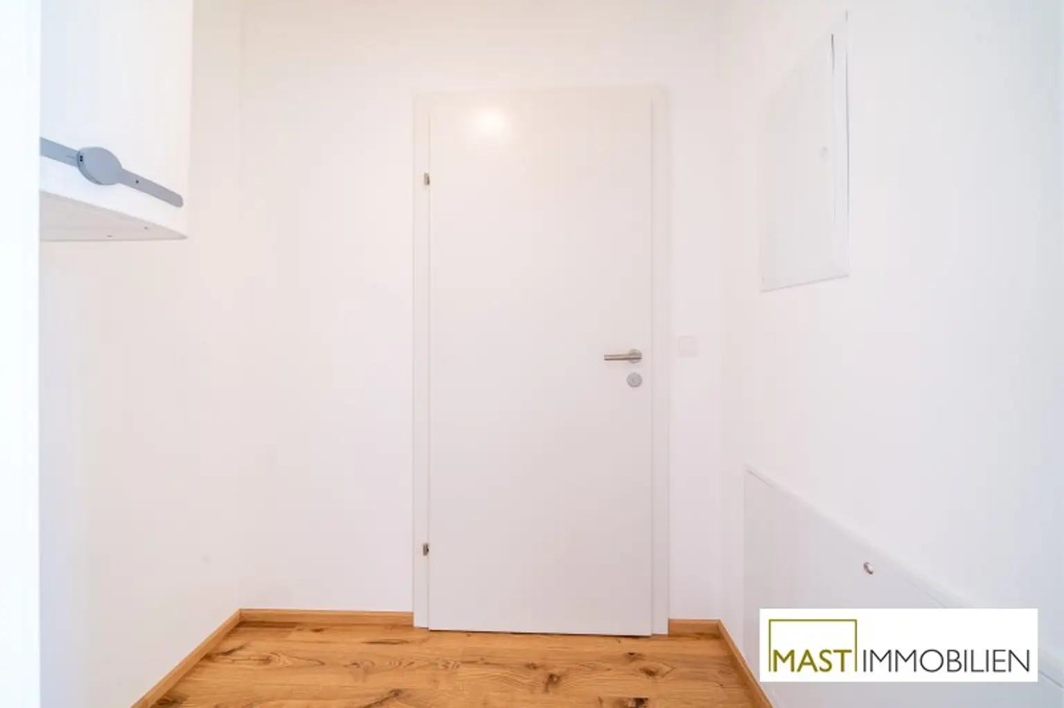 *Sommer 2025* Einzigartige 3-Zimmer Dachgeschosswohnung mit unglaublicher Terrasse - Provisionsfrei!