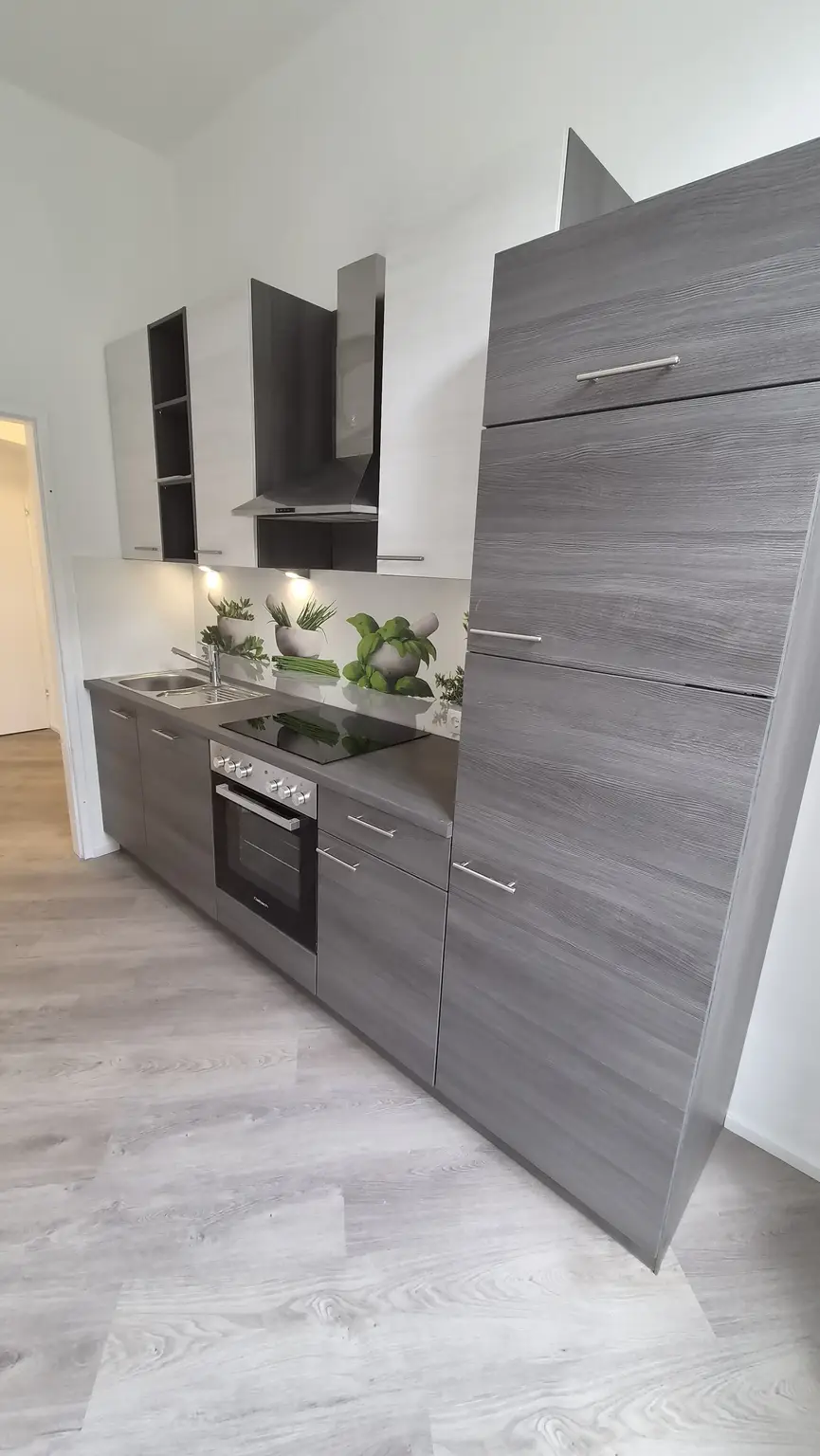 Neu sanierte Zwei Zimmerwohnung zu vermieten!