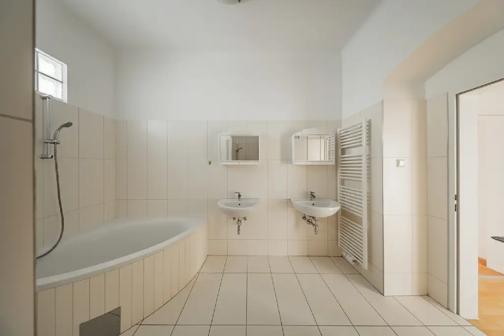 Stilvolle 3-Zimmer-Wohnung mit Einbauküche und sonniger Westausrichtung!