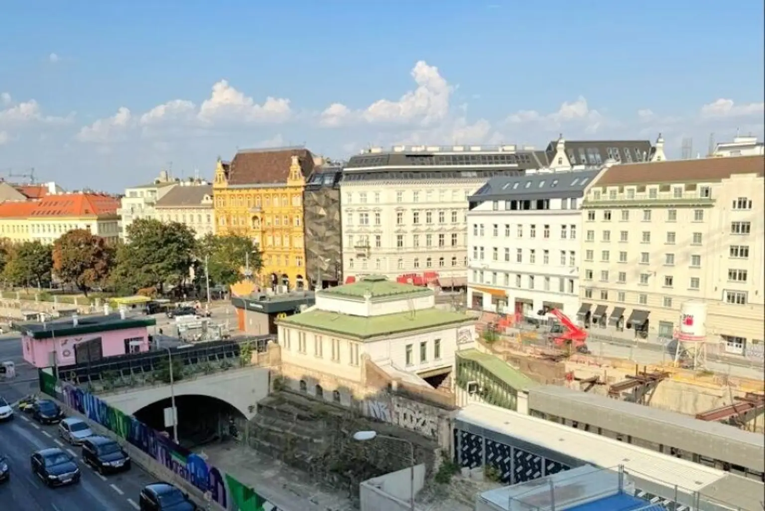WIENFLUSS - Stilaltbau Nähe Pilgramgasse - 4 Zimmer durch Umbau möglich