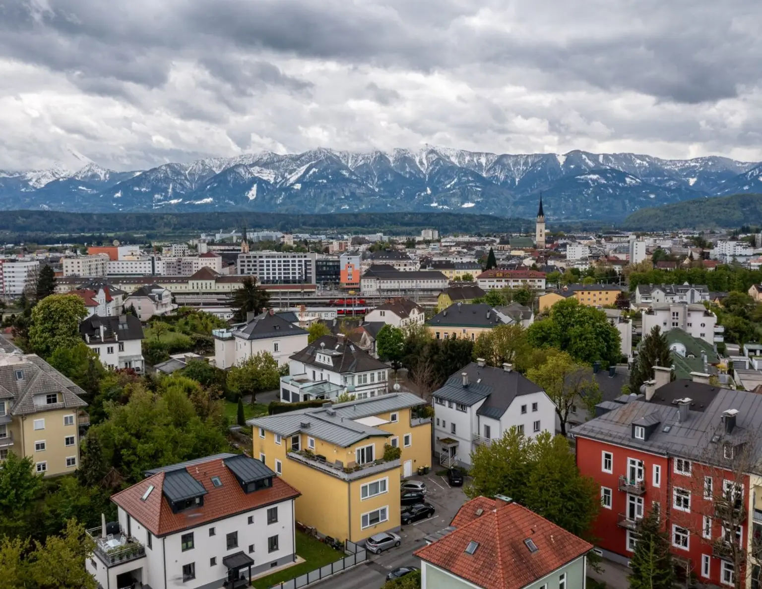 Attraktives Mehrparteienhaus mit 7 Einheiten in Villach