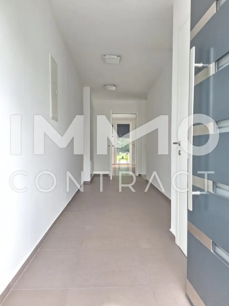 Modern Semi-detached House with Garden - UNO CITY - Moderne Doppelhaushälfte mit großzügigem Garten