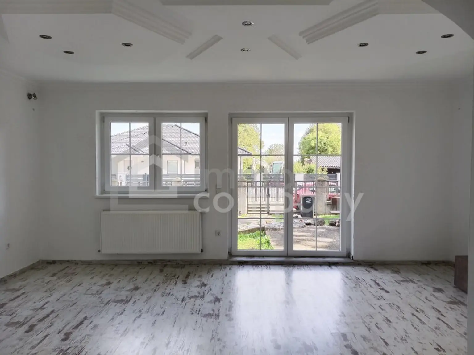 Modernisiertes Einfamilienhaus zum Fertigstellen: Ihr Traumhaus mit riesigem Garten in wunderschöner Lage!