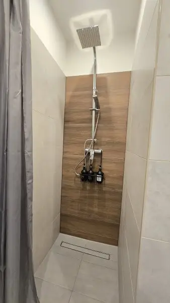 Neusanierte zwei Zimmerwohnung